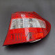 Feu arrière droit rouge/blanc BMW Série 1 E87 Phase 1 (2004–2007) – OEM+ – avec joints